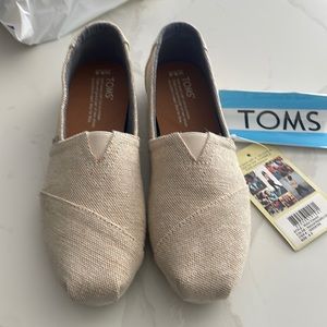 Toms classic slip on shoes